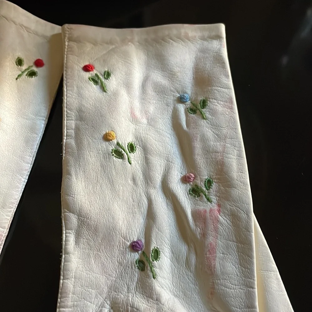 NEW white petite ladies girls leather dress gloves embroidered flower XS vintage